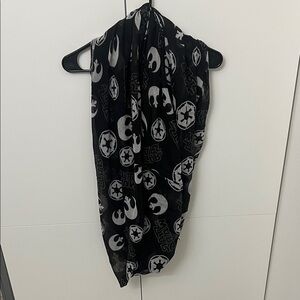 Star Wars Black and White Scarf